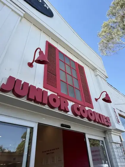 Junior Cookies (Santa Monica), cookie shop in Venice Beach