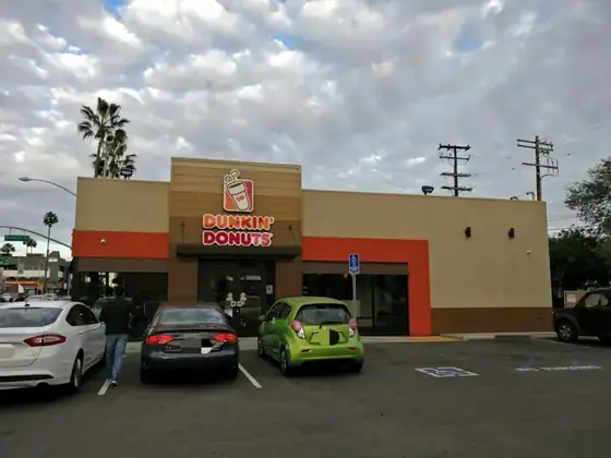 Dunkin', coffee shop in Venice Beach