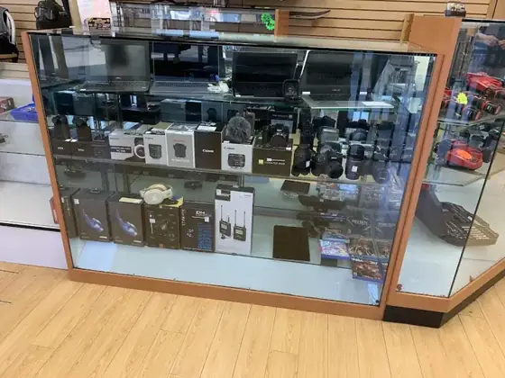 Pacific Pawn Shop, pawn shop in South Gate