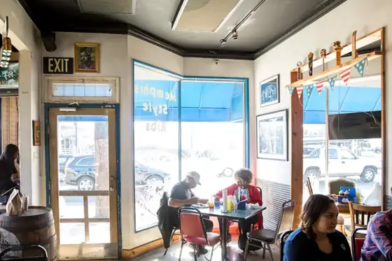 Baby Blues BBQ, barbecue restaurant in Venice Beach